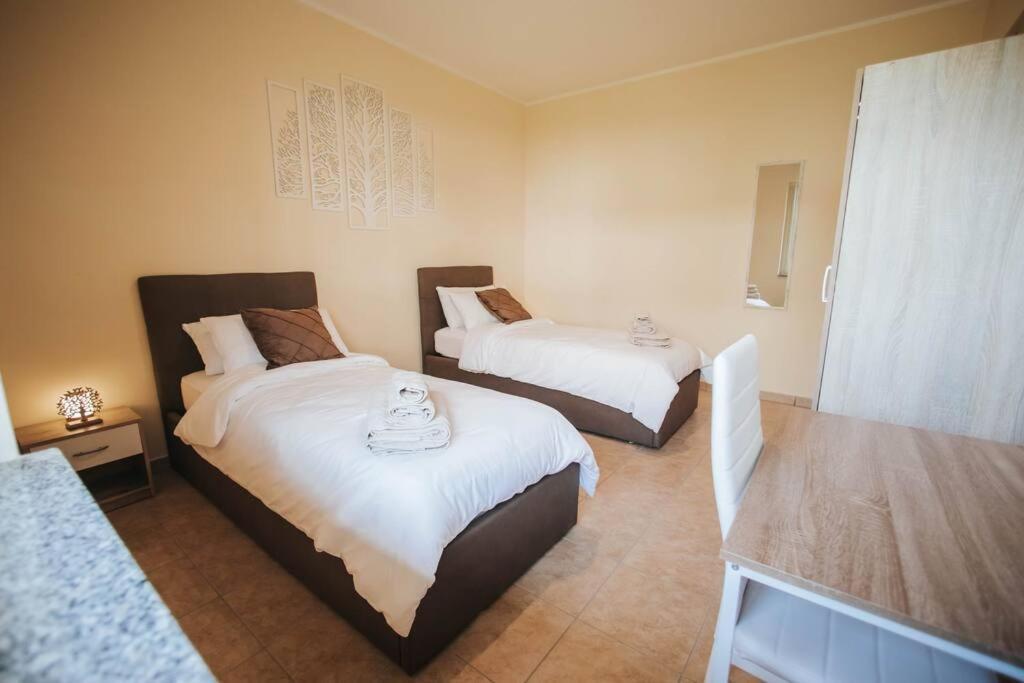 Artemide Apartment Montepaone Lido Zewnętrze zdjęcie