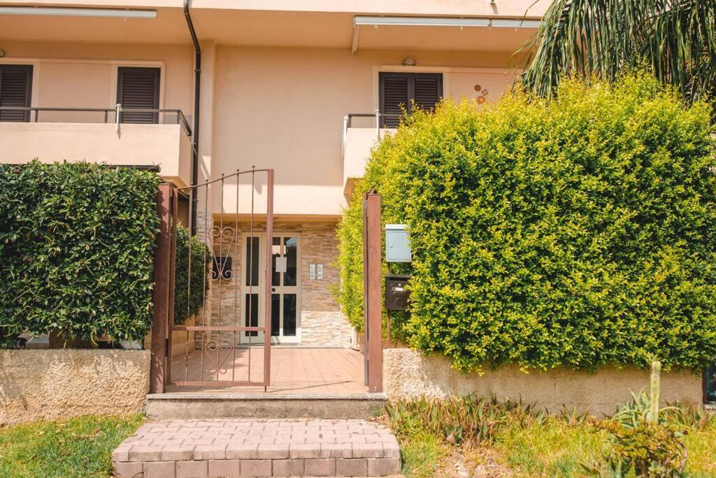 Artemide Apartment Montepaone Lido Zewnętrze zdjęcie