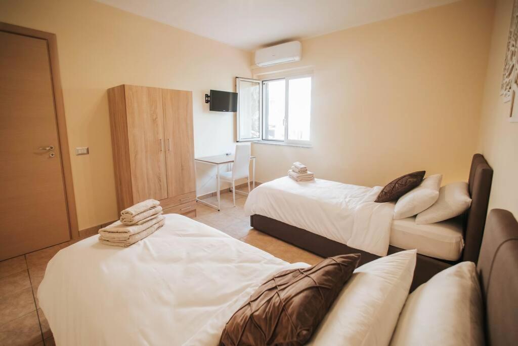 Artemide Apartment Montepaone Lido Zewnętrze zdjęcie
